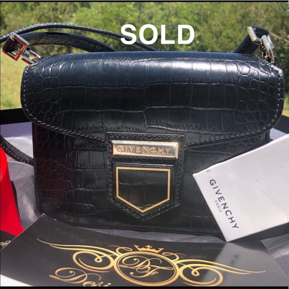 ⚡️SALE⚡️Givenchy Nobile Croc Embossed Crossbody